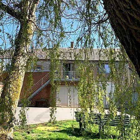 Au Petit Nid Froissart Отель типа 